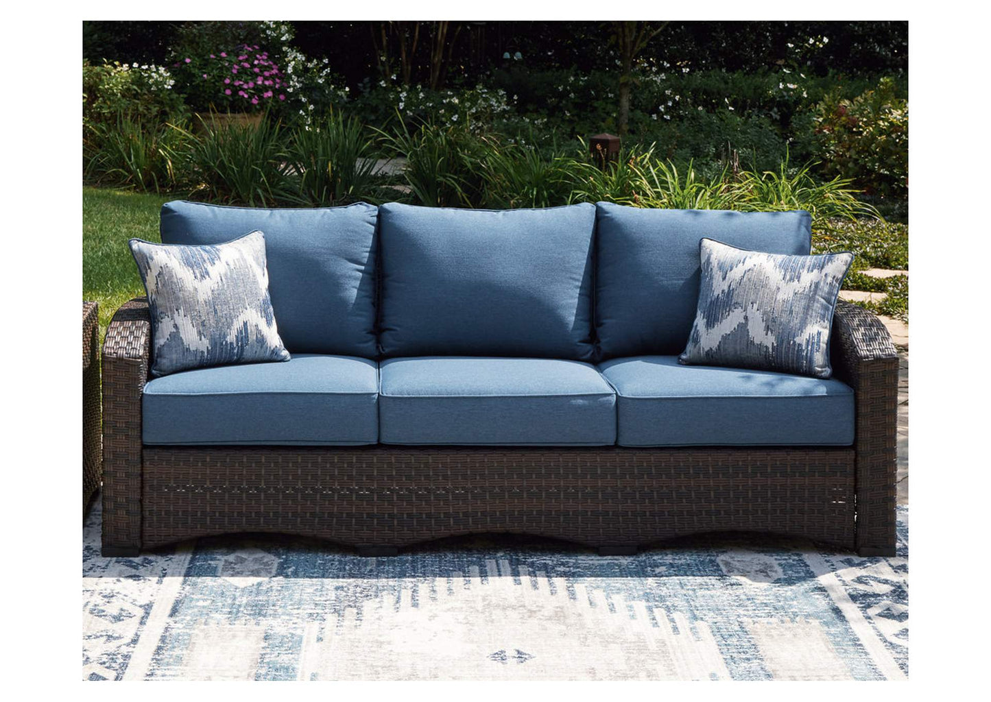 Windglow Outdoor Sofa with Cushion