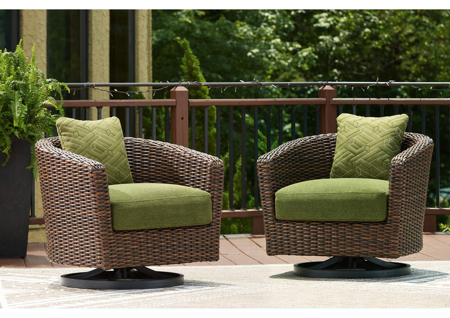 Horizon Hall Outdoor Swivel Lounge Chair with Cushion