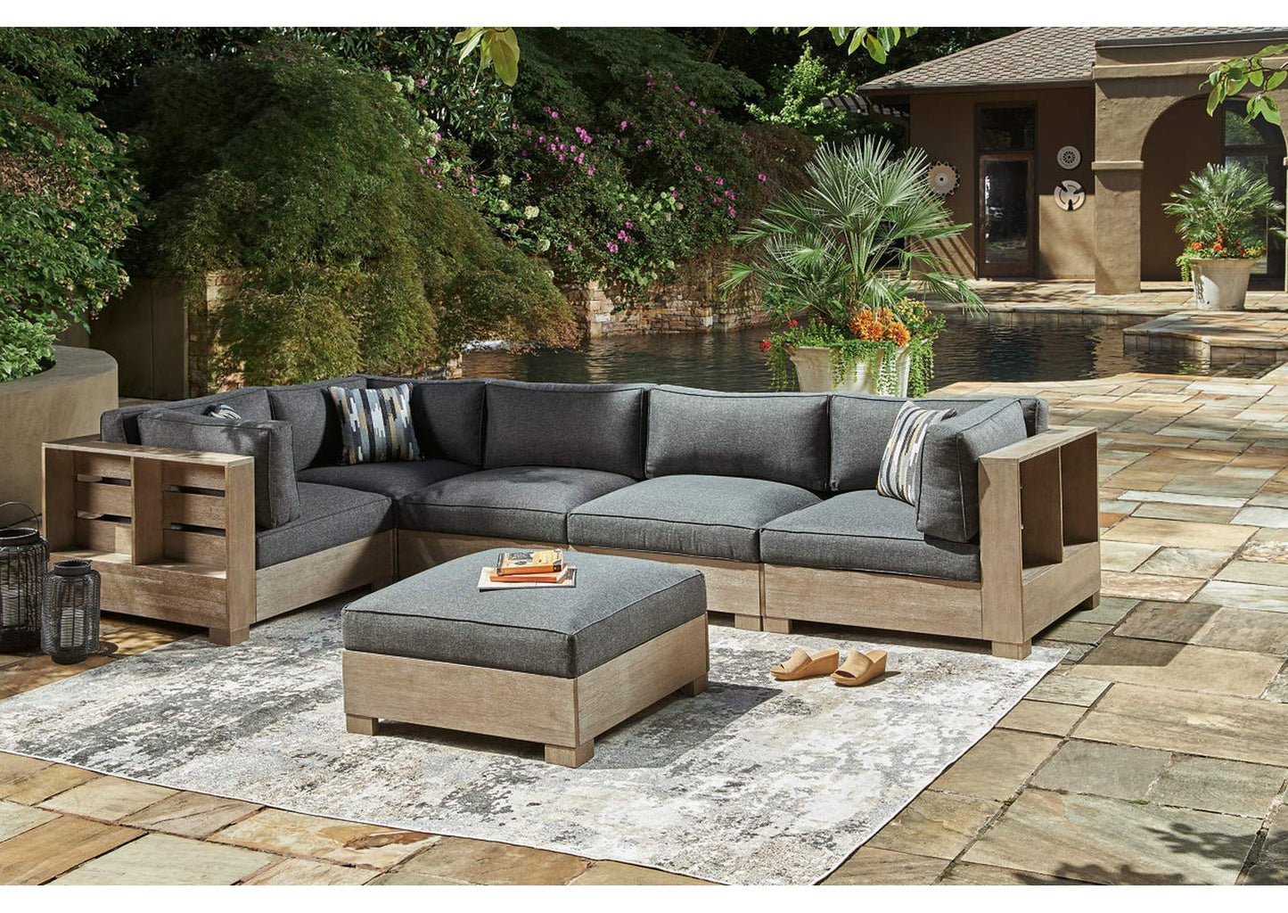 Citrine Park 5-Piece Outdoor Sectional with Ottoman