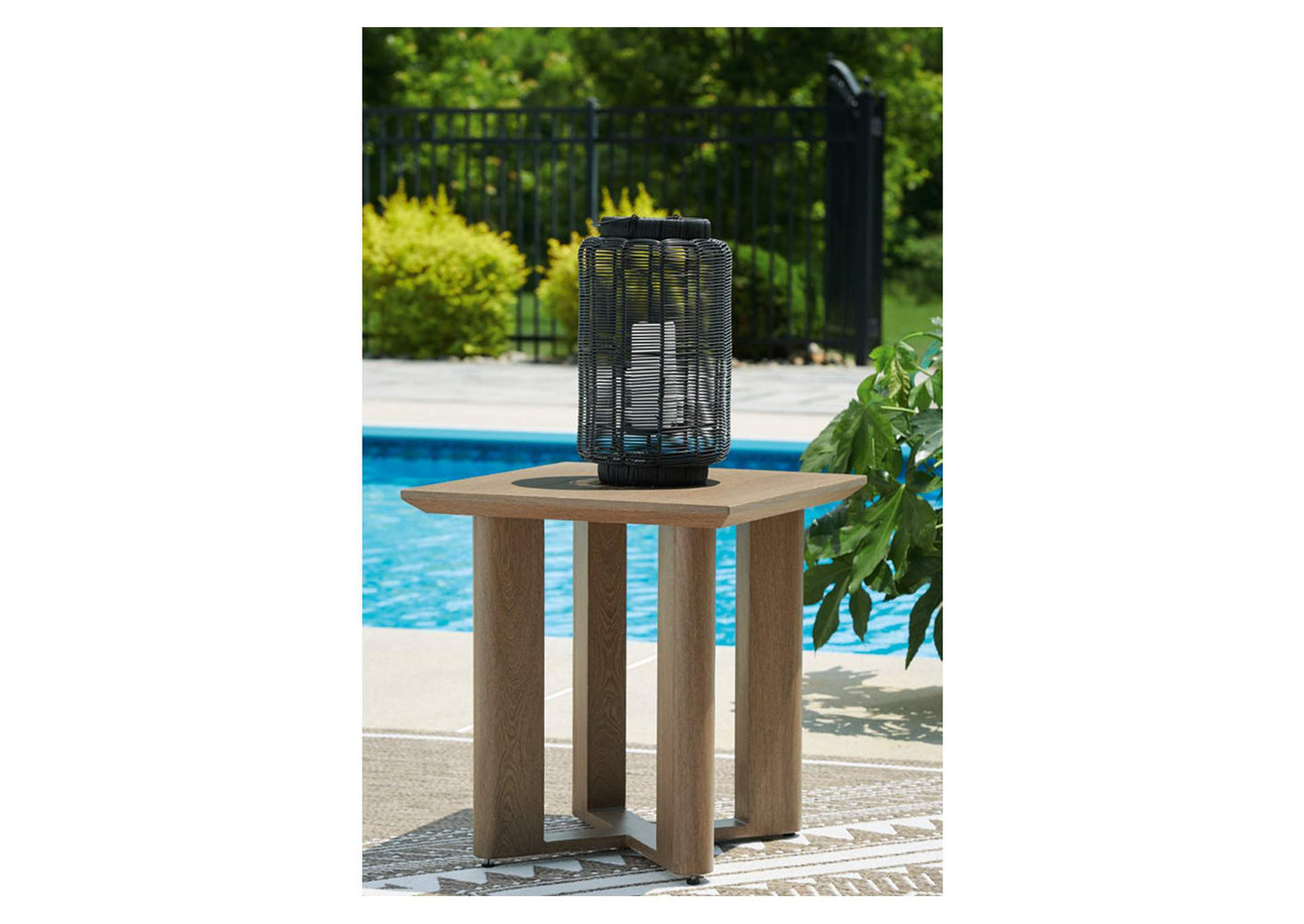 Serene Bay Outdoor End Table