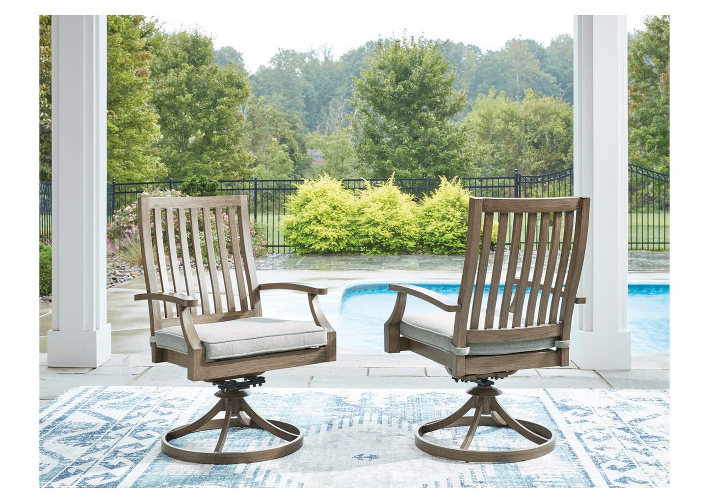 Rainier Ranch Outdoor Swivel Chair with Cushion (Set of 2)