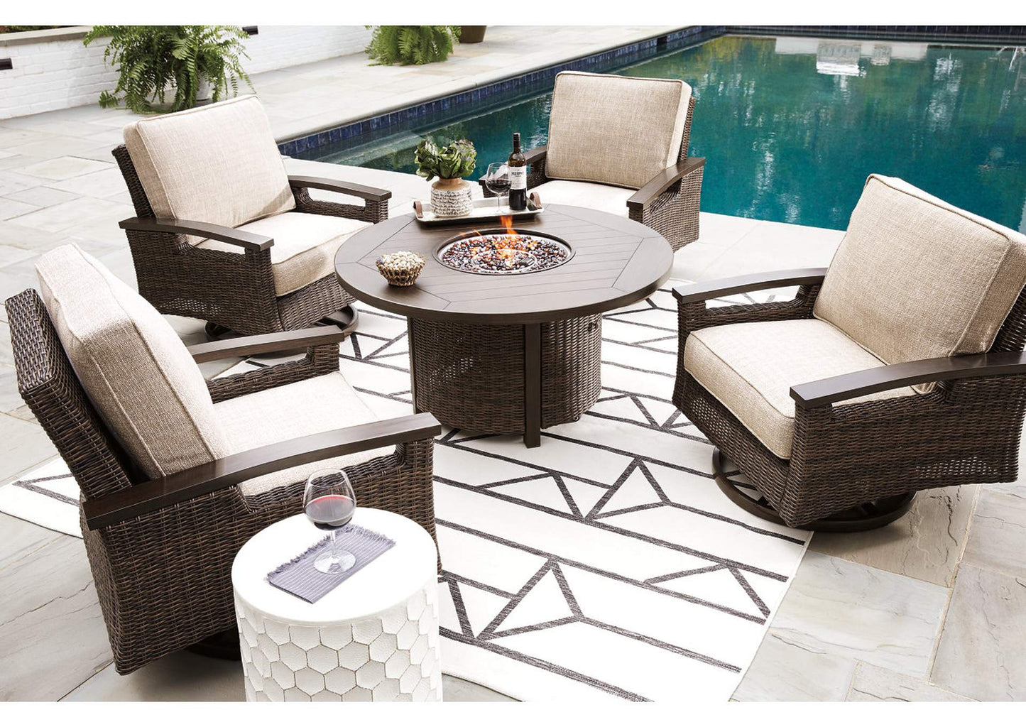 Paradise Trail Fire Pit Table