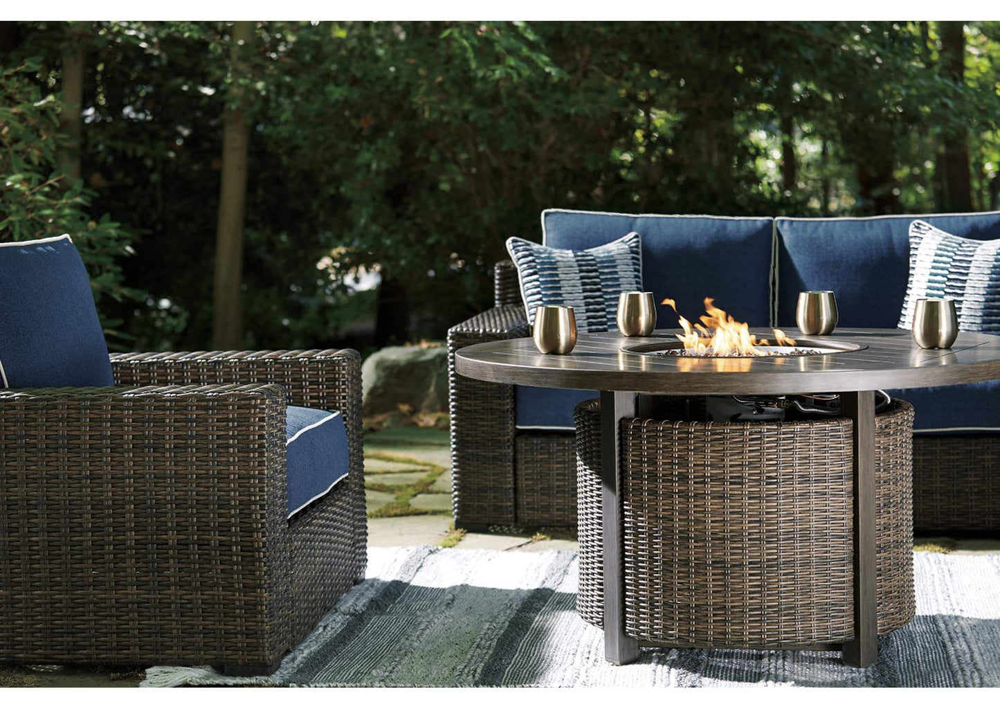 Paradise Trail Fire Pit Table