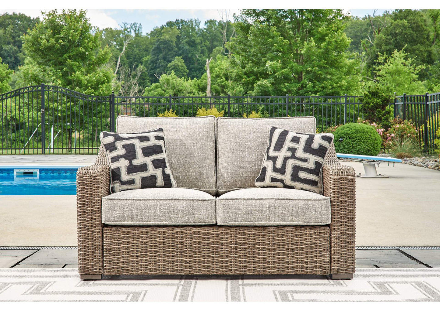 Beachcroft Outdoor Loveseat with Cushion