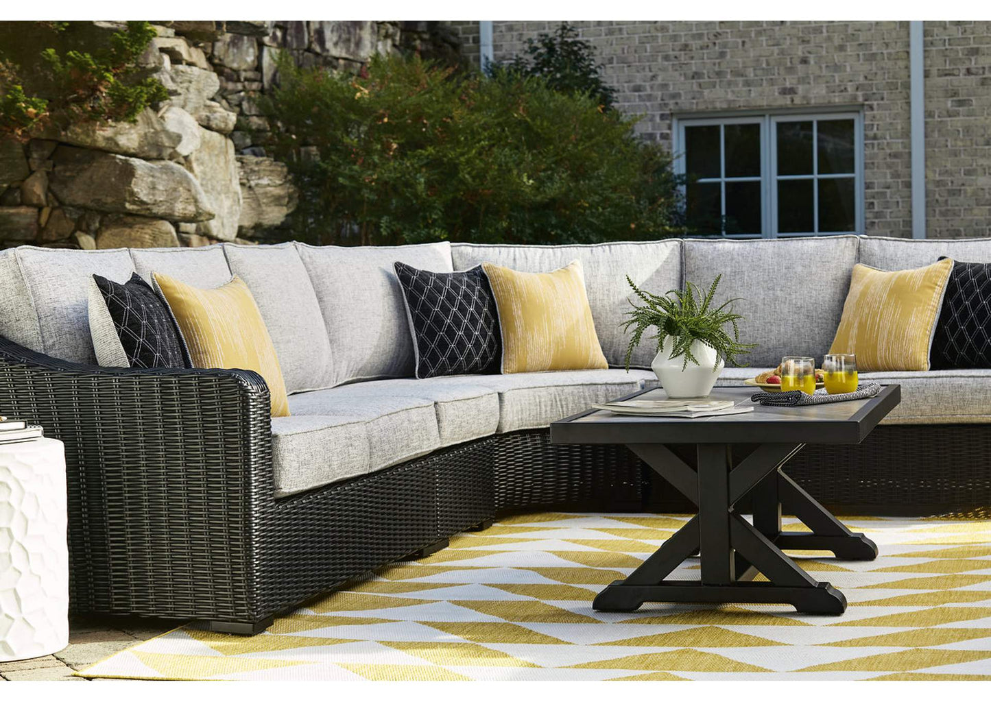 Beachcroft 4-Piece Outdoor Sectional