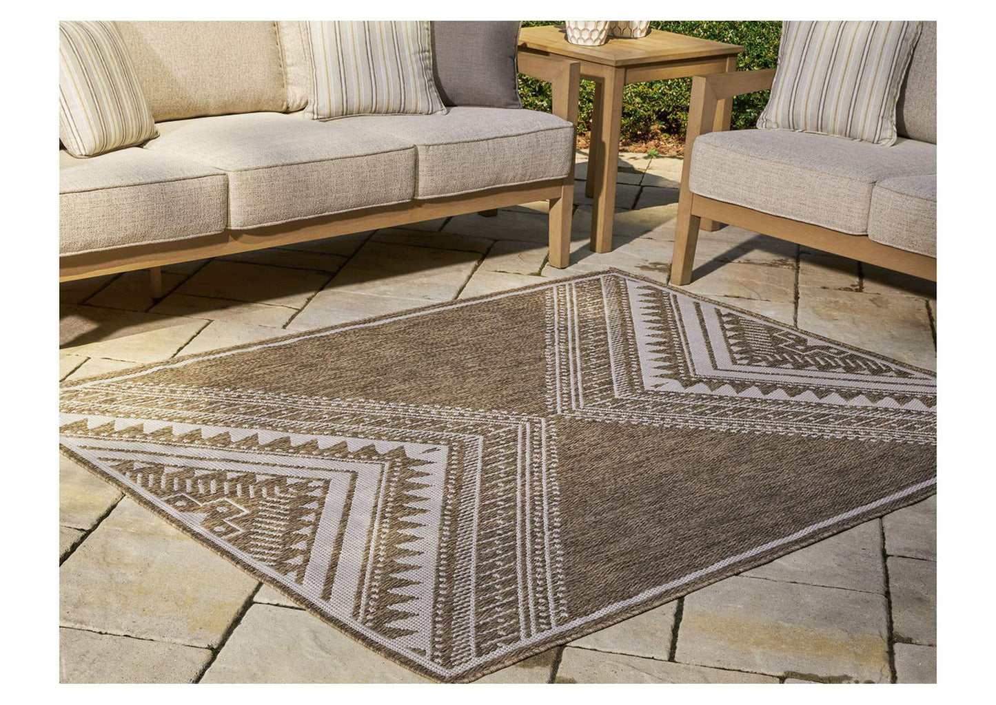 Dunsler 5' x 7' Rug