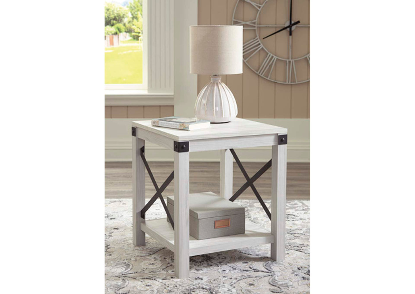 Bayflynn End Table