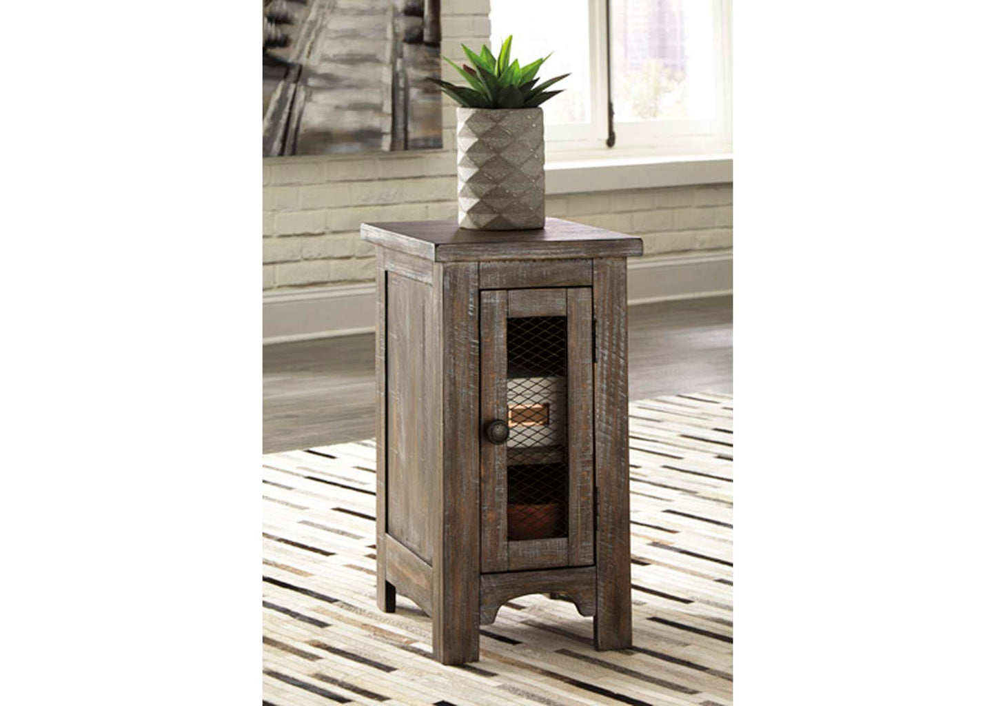 Danell Ridge Chairside End Table