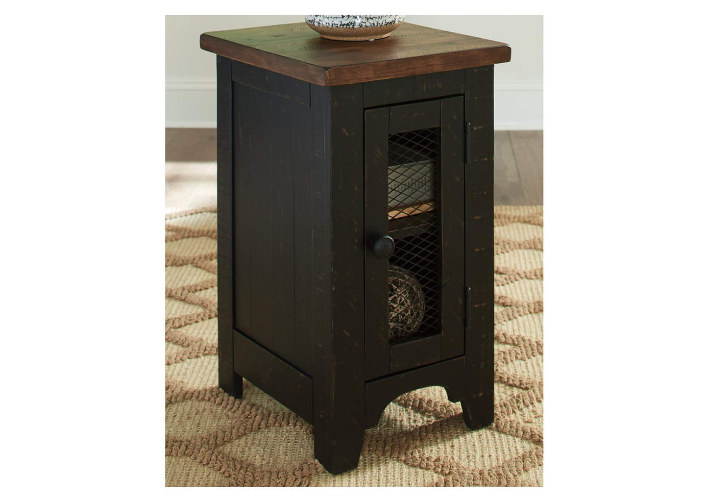 Valebeck 2 End Tables