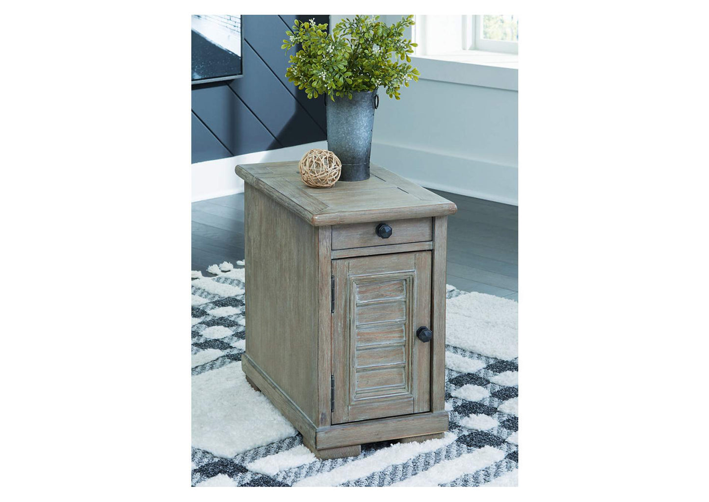 Moreshire Chairside End Table