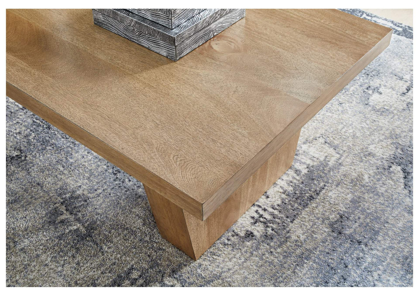 Kristiland Coffee Table