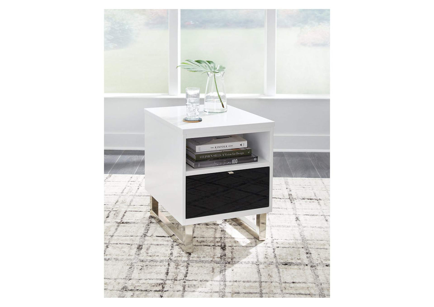 Gardoni Chairside End Table