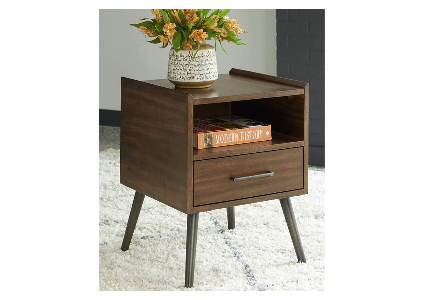 Calmoni End Table