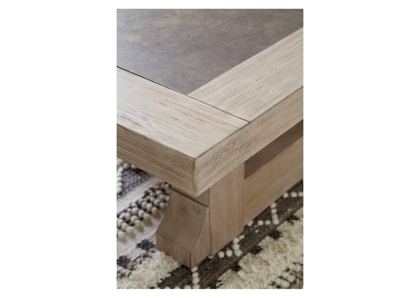 Hennington Coffee Table with 1 End Table