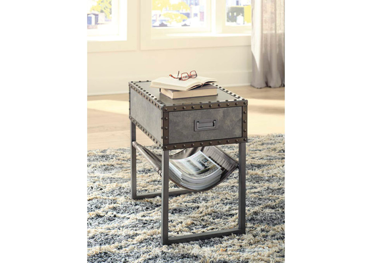 Derrylin Chairside End Table