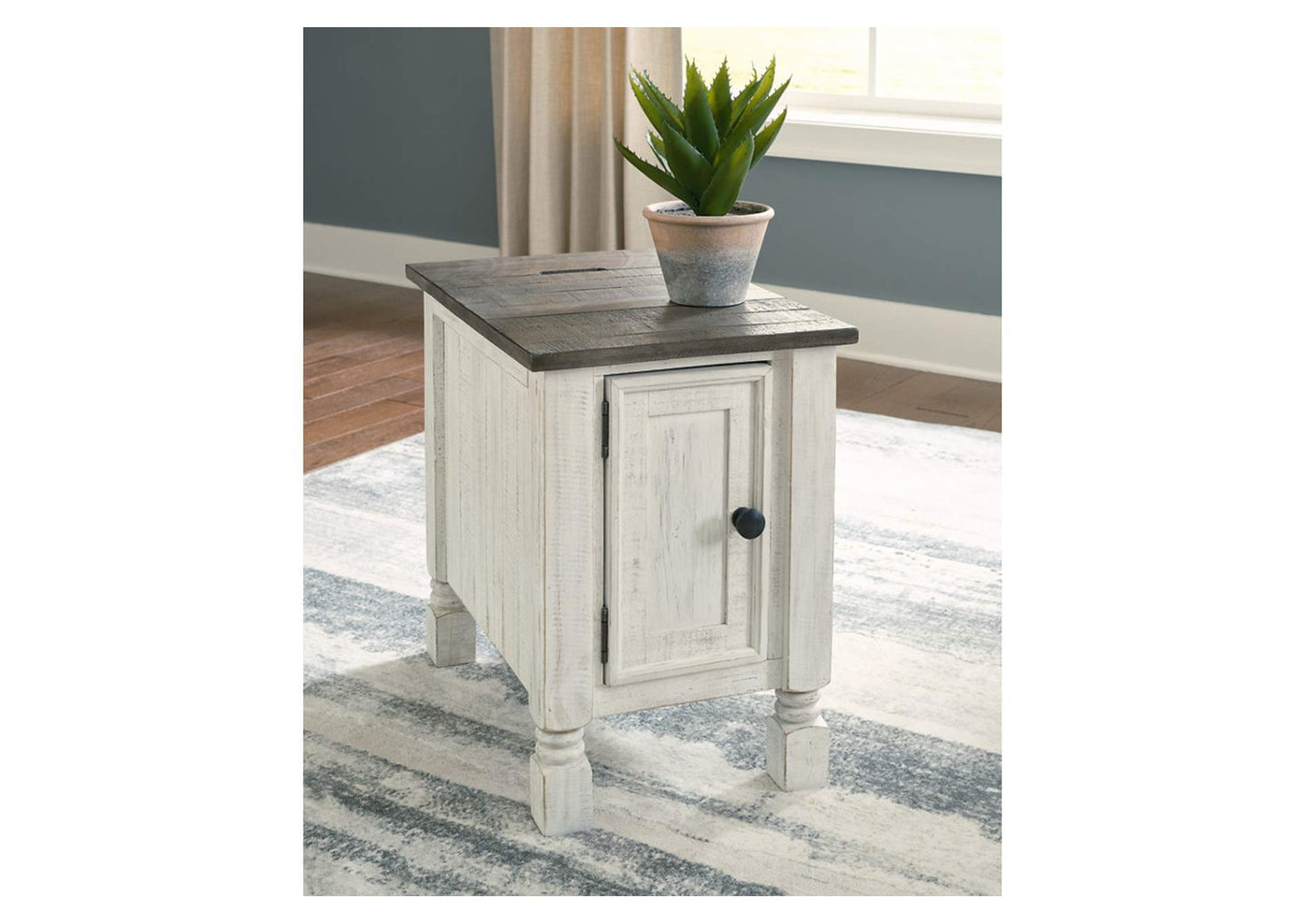 Havalance Chairside End Table