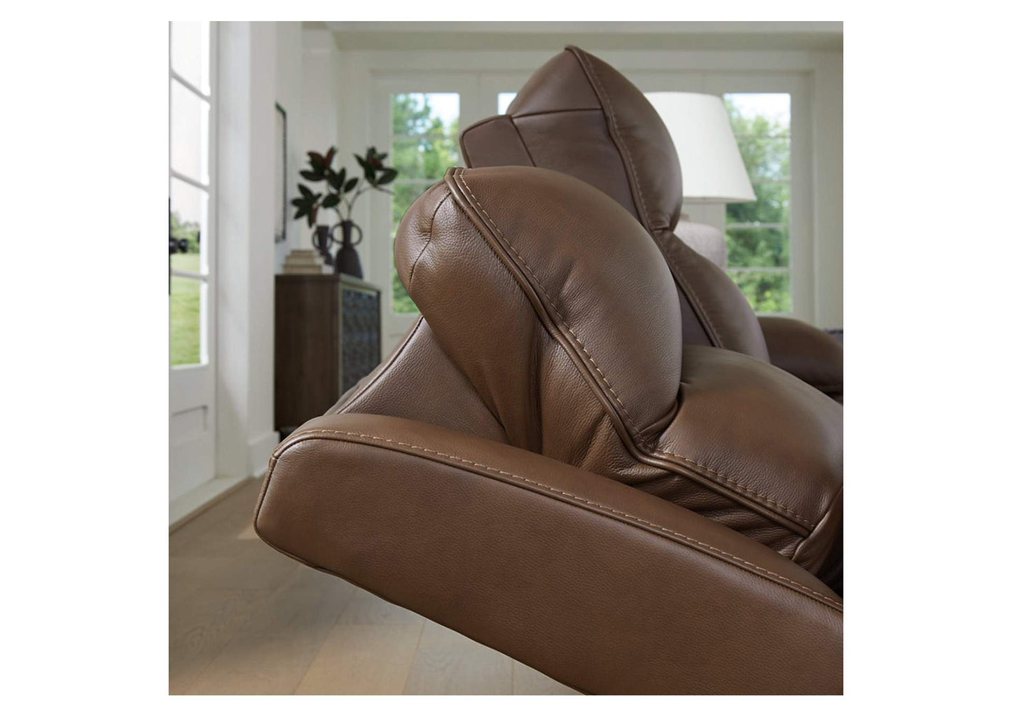 VonRyan Power Reclining Loveseat