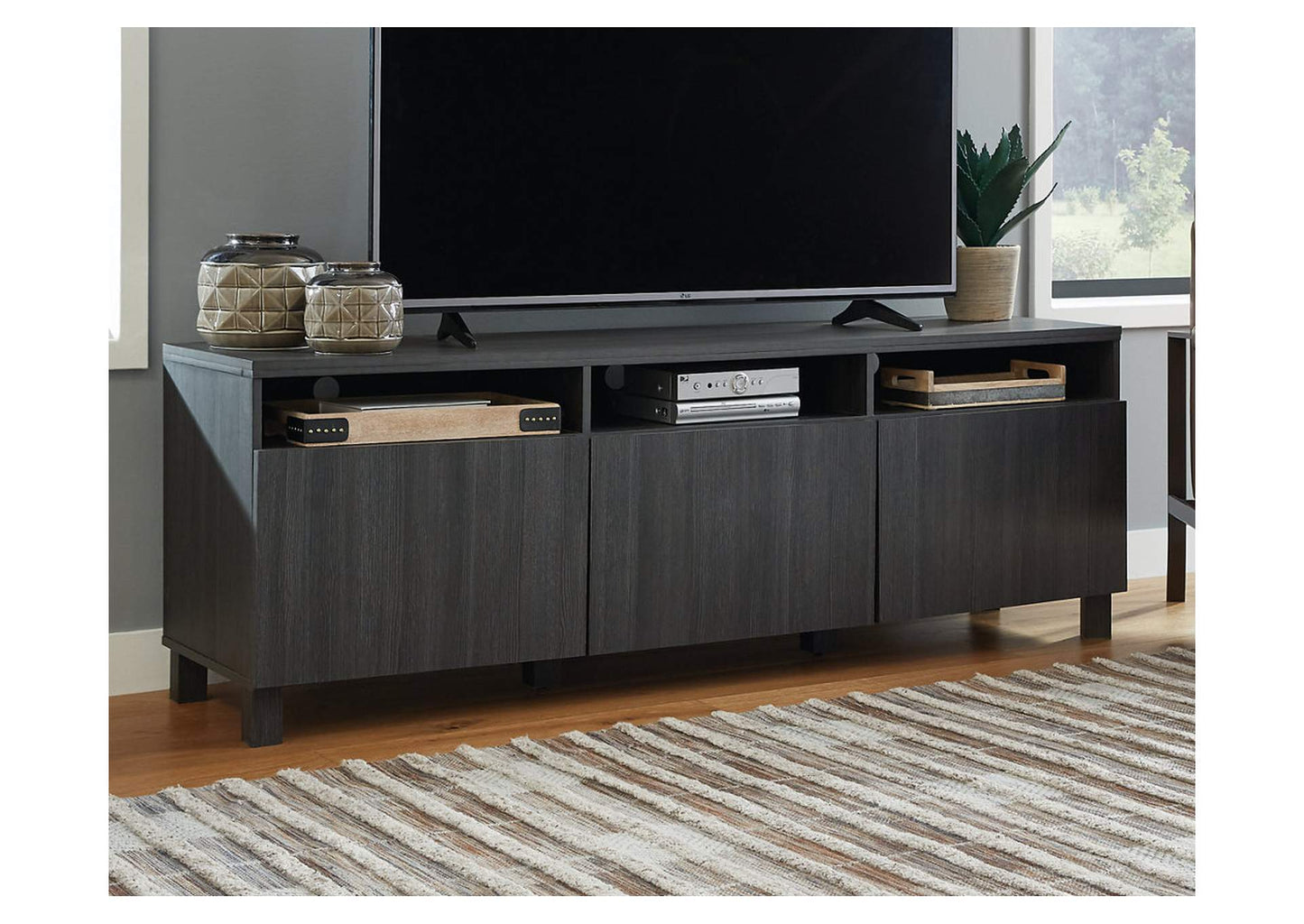 Yarlow 70" TV Stand