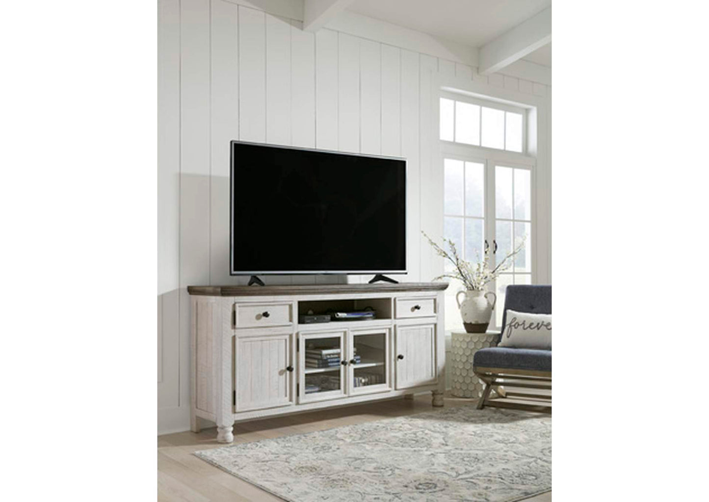 Havalance TV Stand